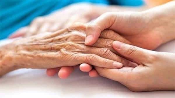 মায়ের সেবা না করায় স্ত্রীদের তালাক দিলেন ৩ ভাই