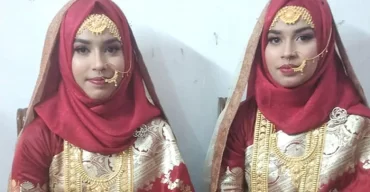 যমজ ভাইয়ের সঙ্গে যমজ বোনের বিয়ে দেখতে মানুষের ভিড়