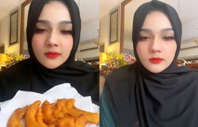 মিষ্টি কুমড়ার বেগুনি বানিয়ে মাহি নাম দিলেন ‘মেগুনি’