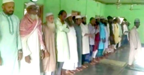 গাইবান্ধায় সৌদি আরব ও মধ্যপ্রাচ্যের সঙ্গে মিল রেখে পবিত্র ইদুল ফিতর উদযাপিত