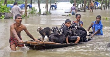 স্মরণকালের প্রবলতর বন্যায় বিপর্যস্ত পূর্বাঞ্চল, দুর্দশায় বানভাসীরা