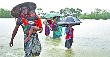 পানির নিচে সিলেট, চরম দুর্ভোগে মানুষ