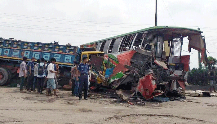 সাভারে সড়ক দুর্ঘটনায় আহত আরও এক বৈজ্ঞানিকের মৃত্যু