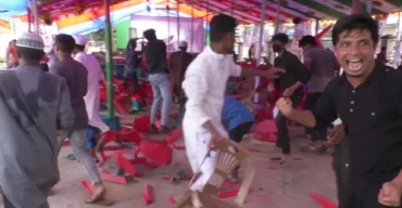 গাইবান্ধায় ইমাম-ওলামা পরিষদের মিছিল থেকে আ. লীগের সম্মেলন মঞ্চে হামলা, ভাঙচুর