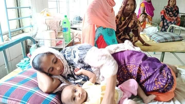 অবুঝ শিশুর হার্টে ছিদ্র, সন্তানকে বাঁচাতে মায়ের আকুতি