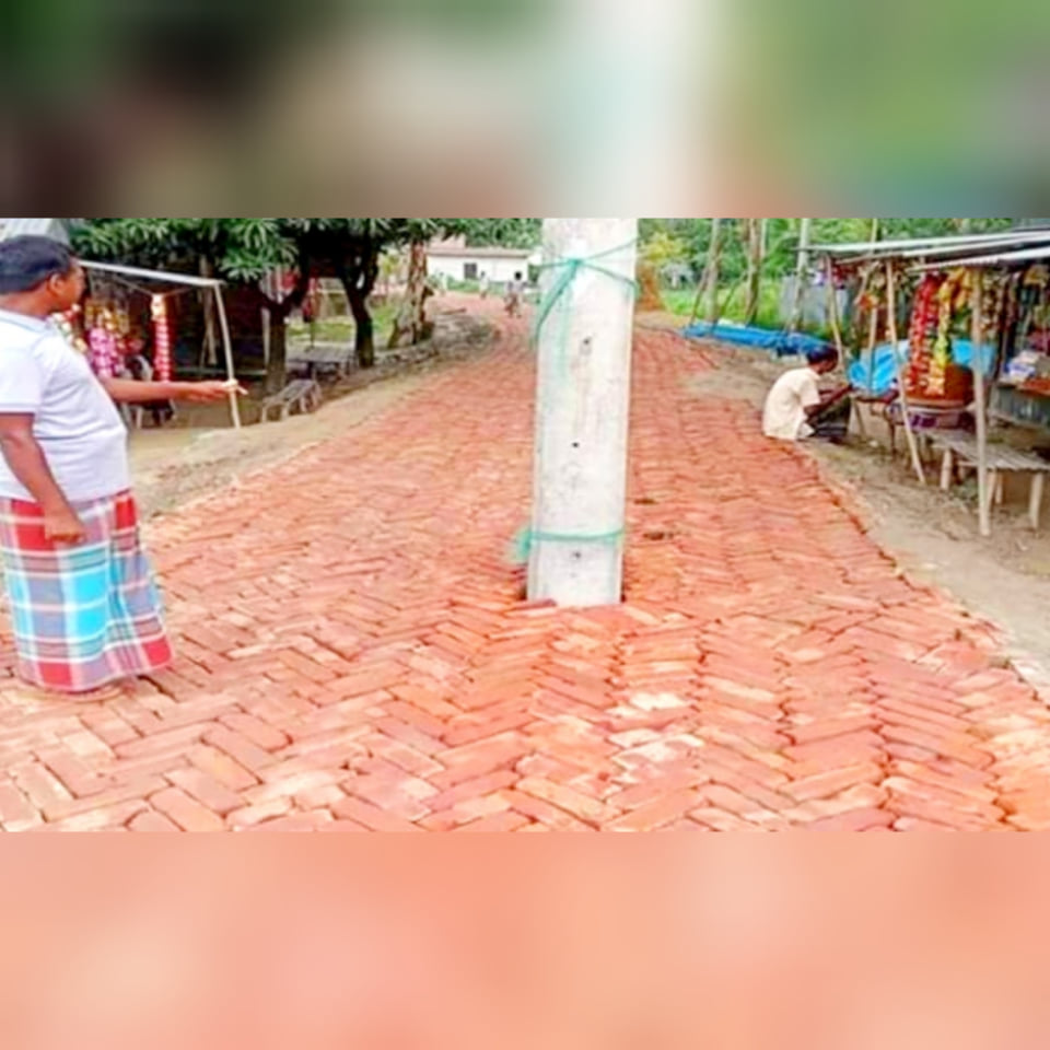 খুঁটির জোর!