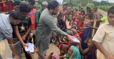 হবিগঞ্জে যুব অধিকারের উদ্যােগে খাবার বিতরণ