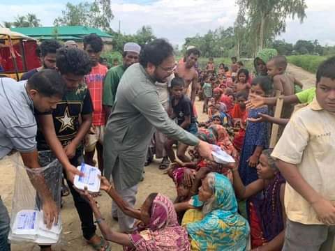 হবিগঞ্জে যুব অধিকারের উদ্যােগে খাবার বিতরণ
