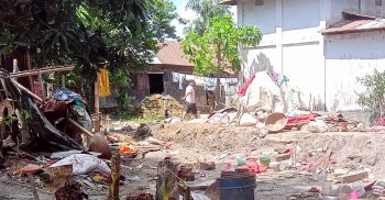 লাখাইয়ে ইউএনও’র হস্তক্ষেপে মাথা গুজার ঠাই হলো নয়নতারার