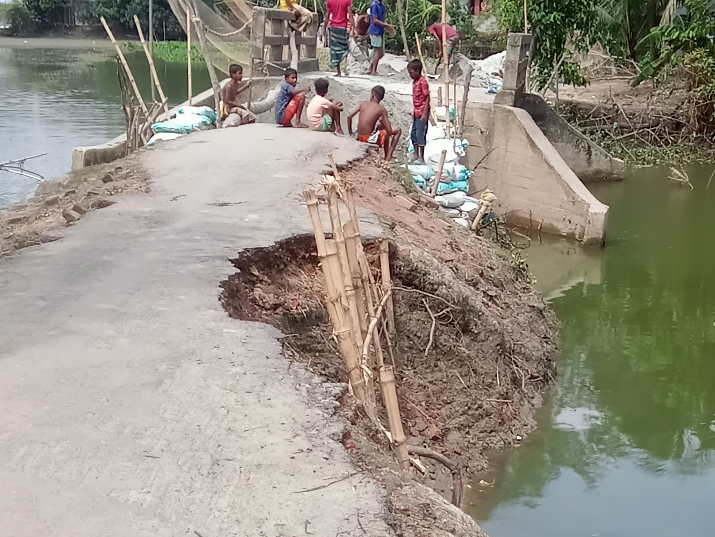 লাখাই উপজেলায় বন্যায় ক্ষতি ৪২ কোটি টাকা