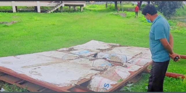 লাখাইয়ে স্বাস্থ্য কমপ্লেক্সে বিলবোর্ড রক্ষণাবেক্ষণ অভাবে বিনষ্ট হচ্ছে দায়ভার নিচ্ছে না কেউ