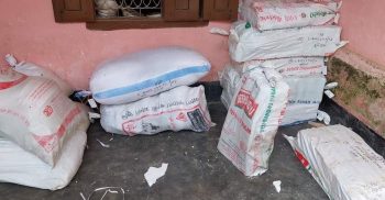 গোবিন্দগঞ্জে ছয় বস্তা সরকারি বই উদ্ধার