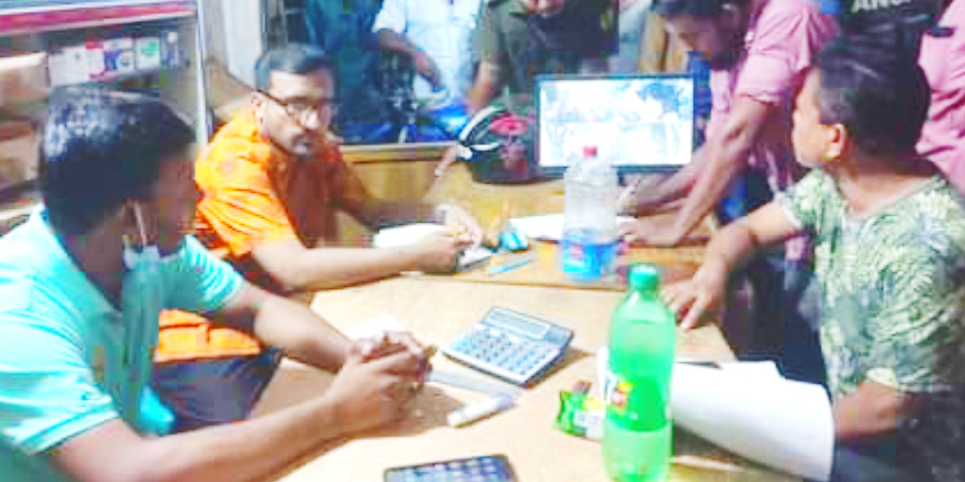 হবিগঞ্জে এসিল্যান্ড রুহুল আমিনের সহায়তায় টাকা ফেরত পেলেন কৃষক