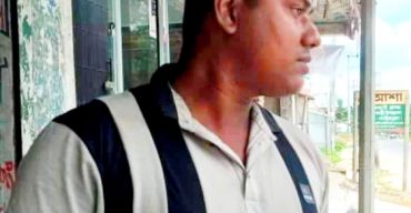 পলাশবাড়ীতে চুরির অপবাদে তিন যুবককে মারধর, সাদা ষ্ট্যাম্পে স্বাক্ষর, জরিমানা আদায়ের অভিযোগ