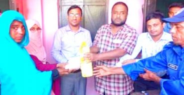 বাহুবল উপজেলার পুটিজুরীতে টিসিবি’র পণ্য বিতরণ