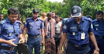 ঘোড়াঘাটে যুবকের গাছে ঝুলন্ত লাশ উদ্ধার