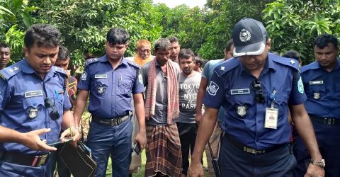 ঘোড়াঘাটে যুবকের গাছে ঝুলন্ত লাশ উদ্ধার