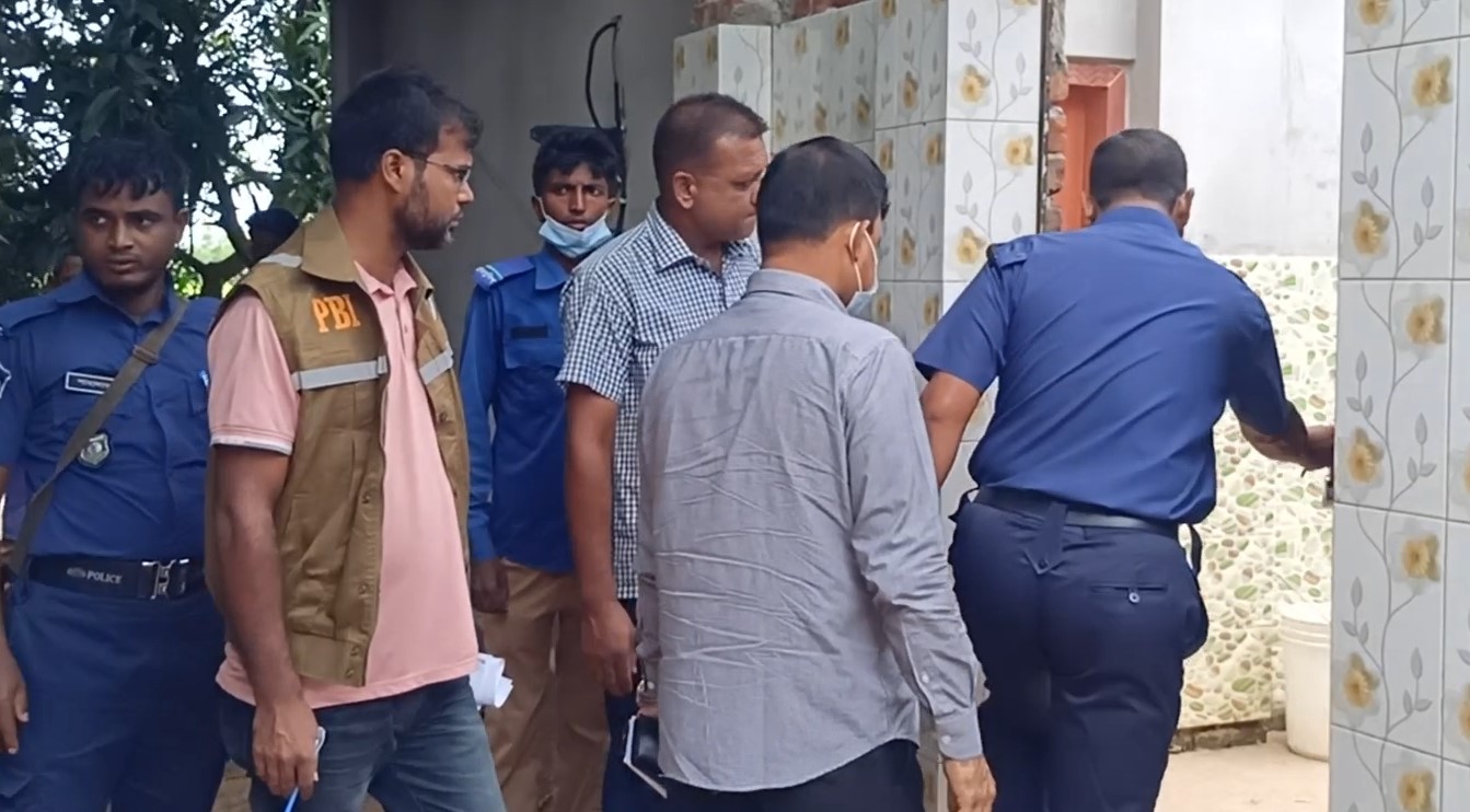 ঘোড়াঘাটে বিনোদন পার্কের নিরাপত্তা কর্মিকে জবাই করে হত্যা