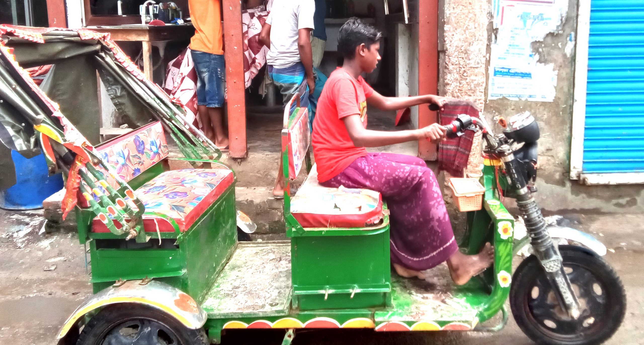 লাখাইয়ে বেড়েছে কম বয়সের চালকের দৌরাত্ম্য