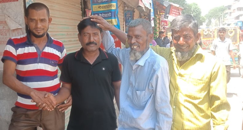 জেলা সড়ক পরিবহন শ্রমিক ইউনিয়ন ত্রি-বার্ষিক নির্বাচনে দোয়া ও সমর্থন প্রত্যাশী শাহীন ড্রাইভার