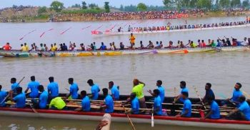 গোবিন্দগঞ্জে নৌকা বাইচ প্রতিযোগিতার শুভ উদ্বোধন