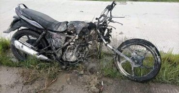 বাস চাপায় সেনা সদস্য সহ নিহত ২