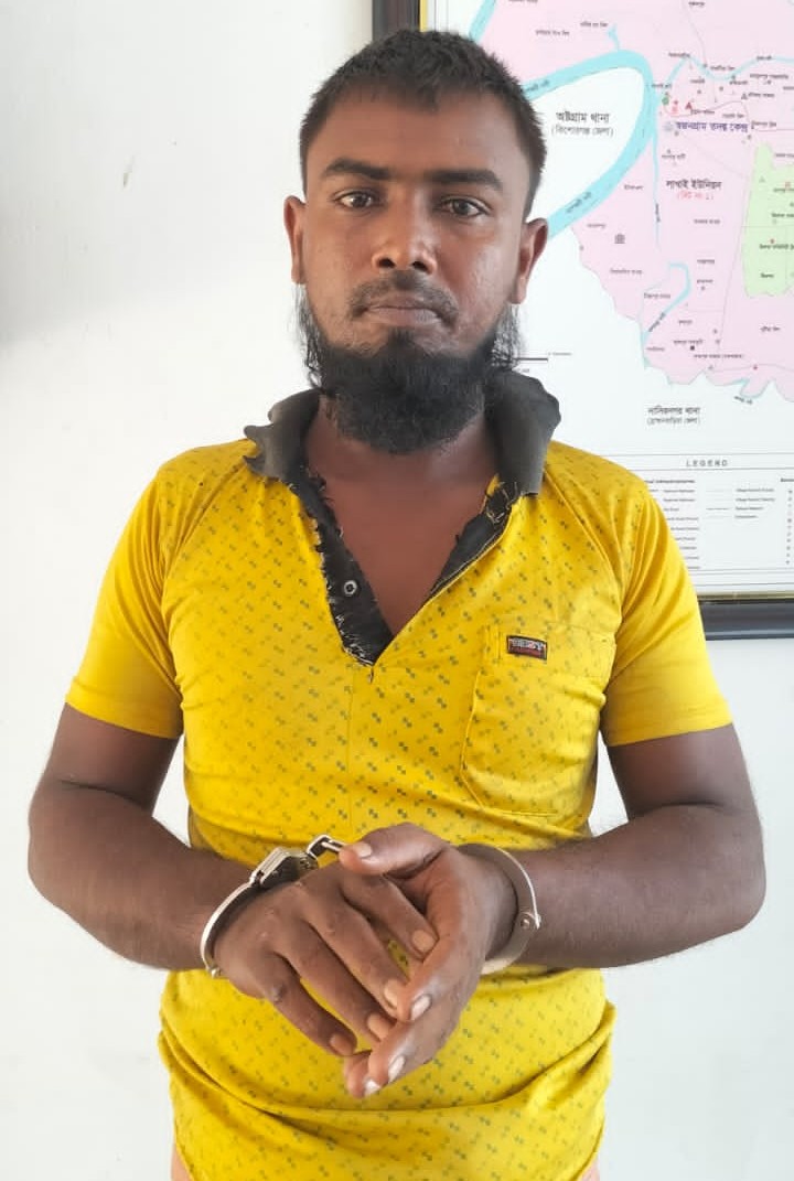 লাখাইয়ে পুলিশের অভিযানে নারী সহ গ্রেপ্তার ২