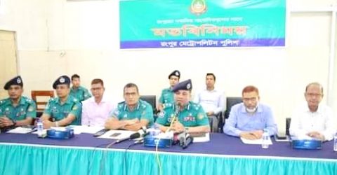 সাংবাদিকবৃন্দের সঙ্গে রংপুর মেট্রোপলিটন পুলিশ কমিশনারের মতবিনিময়