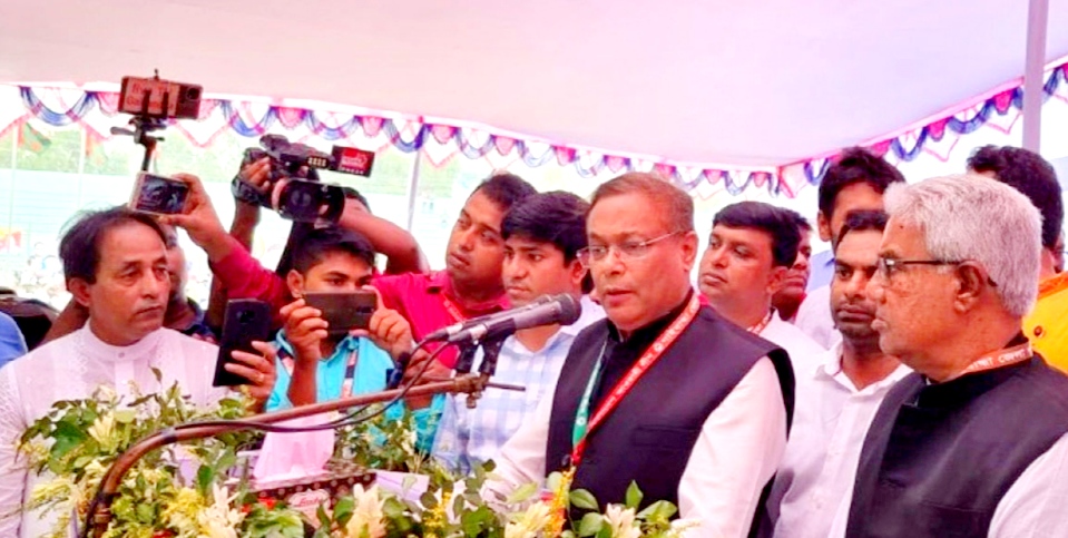 বিএনপি এখন ‘মাথা খারাপ পার্টি’; তথ্যমন্ত্রী