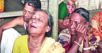 করতোয়ায় নৌকাডুবি, ২১ শিশুসহ মৃত বেড়ে ৬৮, উদ্ধারে সম্প্রীতির নজির