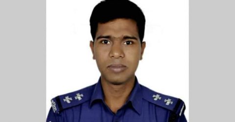 নওগাঁয় মামলার ভয় দেখিয়ে উৎকোচ আদায়ের অভিযোগ পুলিশের বিরুদ্ধে