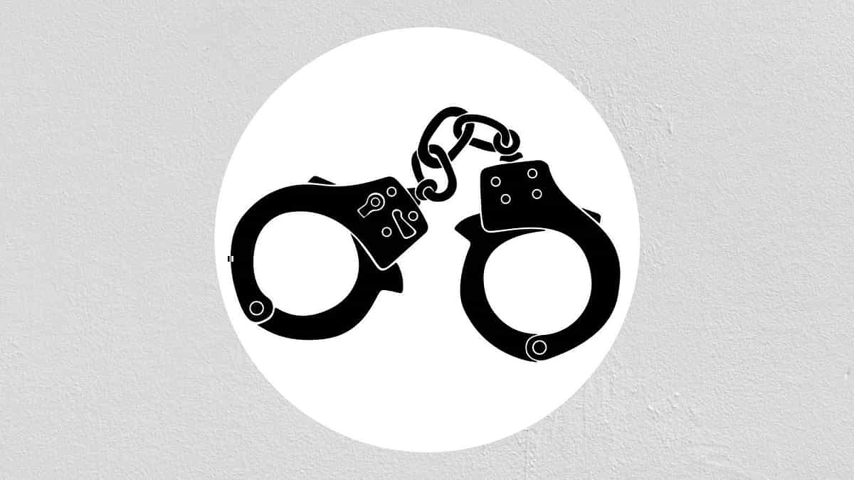 লাখাইয়ে পুলিশের অভিযানে দুই আসামি গ্রেপ্তার