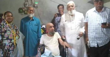 অসহায় মানুষদের পাশে বীর মুক্তিযোদ্ধা মেজর (অবঃ) মফিজুল হক সরকার