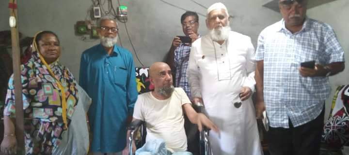 অসহায় মানুষদের পাশে বীর মুক্তিযোদ্ধা মেজর (অবঃ) মফিজুল হক সরকার