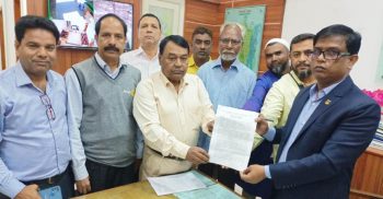 ইটভাটা নিয়ন্ত্রণ আইন সংশোধন সহ বিভিন্ন দাবীতে গাইবান্ধায় প্রধানমন্ত্রী বরাবরে স্মারকলিপি প্রদান