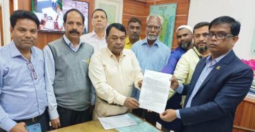 ইটভাটা নিয়ন্ত্রণ আইন সংশোধন সহ বিভিন্ন দাবীতে গাইবান্ধায় প্রধানমন্ত্রী বরাবরে স্মারকলিপি প্রদান