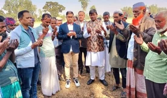 গোবিন্দগঞ্জের ৪০দিনের কর্মসৃজন প্রকল্পের কাজের উদ্বোধন