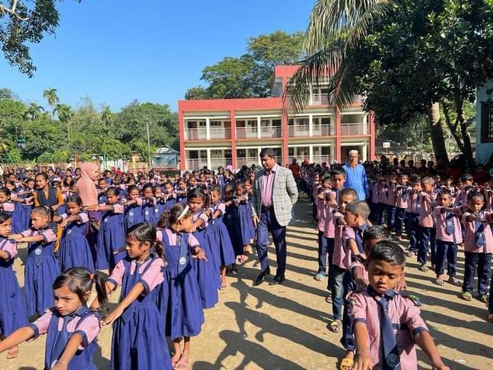 লাখাইয়ে বিদ্যালয় পরিদর্শন করলেন ইউএনও