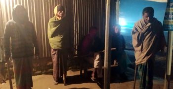 চুরি ঠেকাতে রাত জেগে পাহারায় গ্রামবাসী