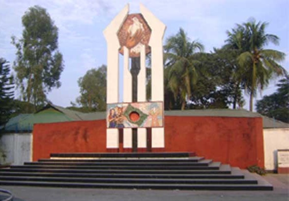 আজ গাইবান্ধা হানাদার মুক্ত দিবস