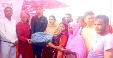 গোবিন্দগঞ্জে ৫০০ পরিবারের মাঝে শীতবস্ত্র বিতরণ