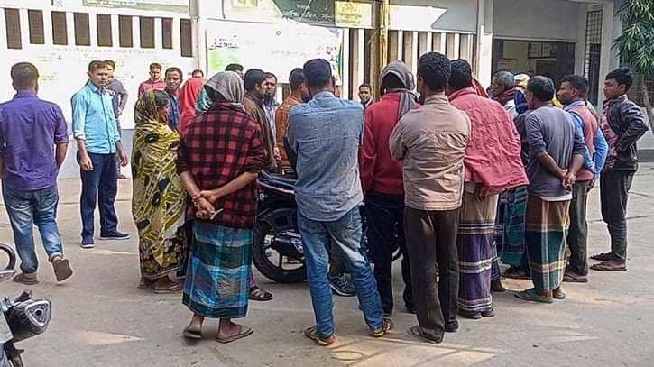 গাইবান্ধায় গরুচোরকে পিটিয়ে হত্যা