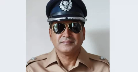 এসআই স্ত্রীকে নির্যাতনের দায়ে বরখাস্ত হলেন পুলিশ পরিদর্শক!