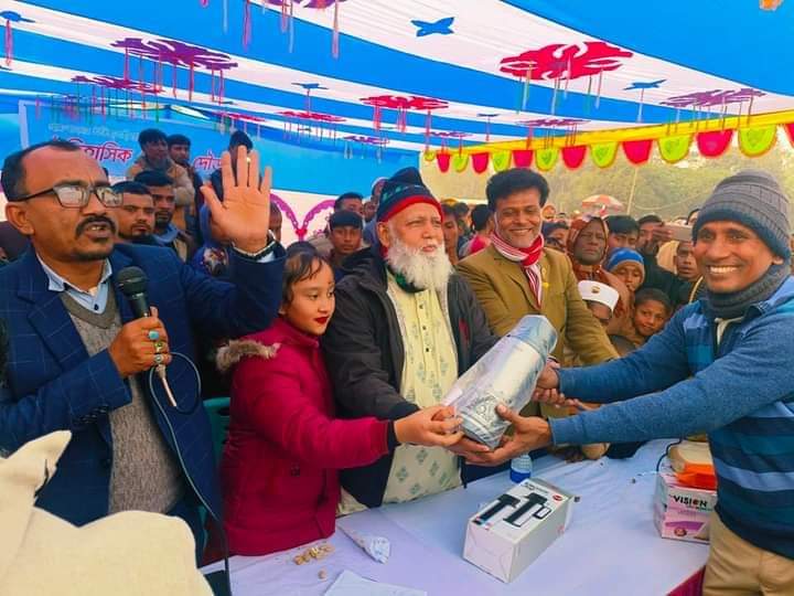 পলাশবাড়ীতে ঐতিহ্যবাহী ঘোড়া দৌড় প্রতিযোগিতা অনুষ্ঠিত