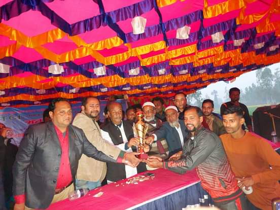 গোবিন্দগঞ্জে গোল্ডকাপ ফুটবলের ফাইনালে চ্যাম্পিয়ন পীরগঞ্জ