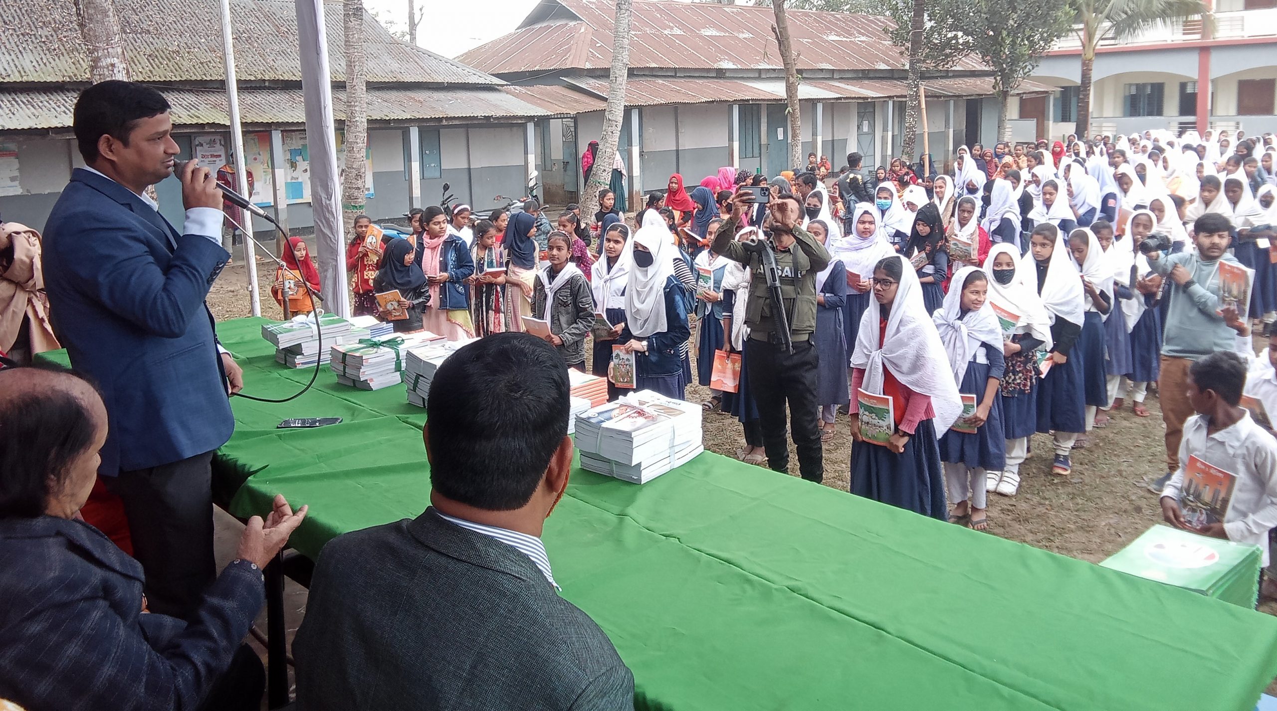 লাখাইয়ে পাঠ্য পুস্তক উৎসব দিবস ২০২৩ অনুষ্ঠিত