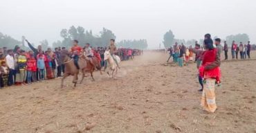 পলাশবাড়ীর হোসেনপুর ইউনিয়নে গ্রামীণ ঐতিহ্যের ঘোড়ার দৌড় প্রতিযোগিতা অনুষ্ঠিত
