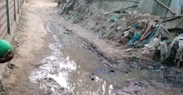 বাহুবলে সরকারি রাস্তায় প্রতিবন্ধকতার ঘটনায় এলাকাবাসীর ক্ষোভ