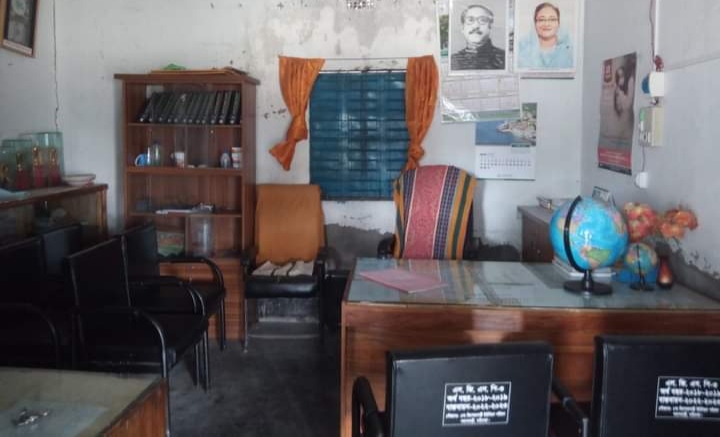 পলাশবাড়ীতে মনগড়া ভাবে মাদ্রাসা ও মাধ্যমিক বিদ্যালয় পরিচালনা