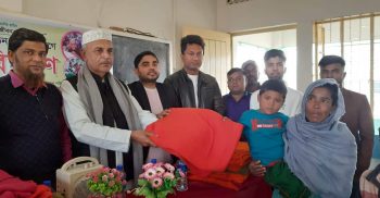 লাখাইয়ে পথশিশু সহায়তা সংগঠনের শীত বস্ত্র বিতরণ